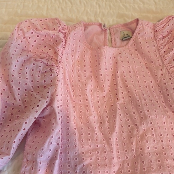 Pink top - Picture 7 of 7